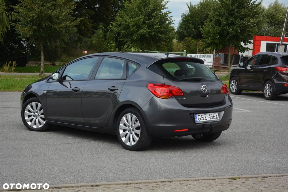 Opel Astra - 3