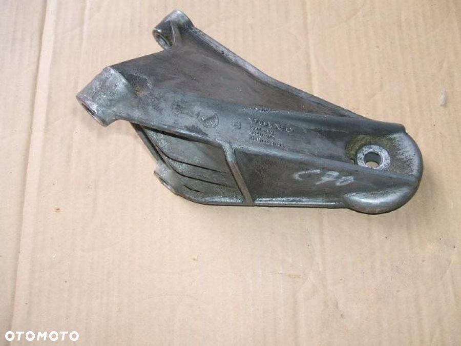 VOLVO C70 S70 V70 łapa poduszka skrzyni 1397889 - 1