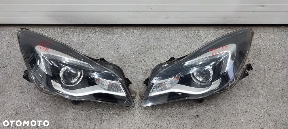 OPEL INSIGNIA LIFT LAMPA PRZÓD PRAWA / LEWA - ZWYKŁA ŻARÓWKA + LED - 1