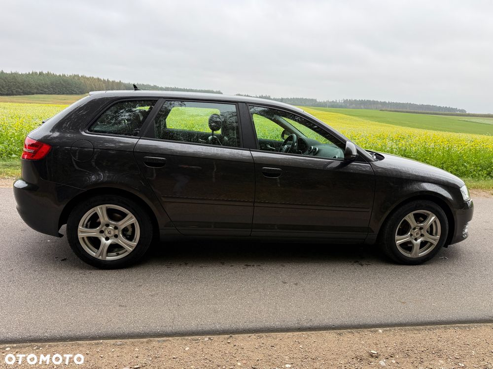 Audi A3 Sportback - 8