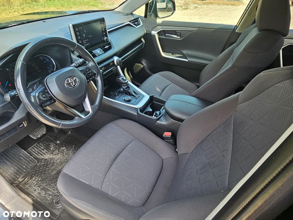 Toyota RAV4 - 9