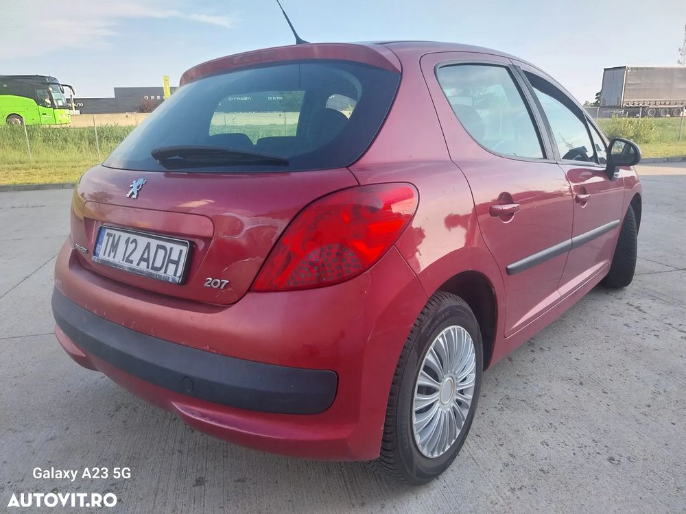 Peugeot 207 1.4 HDI Trendy - 11