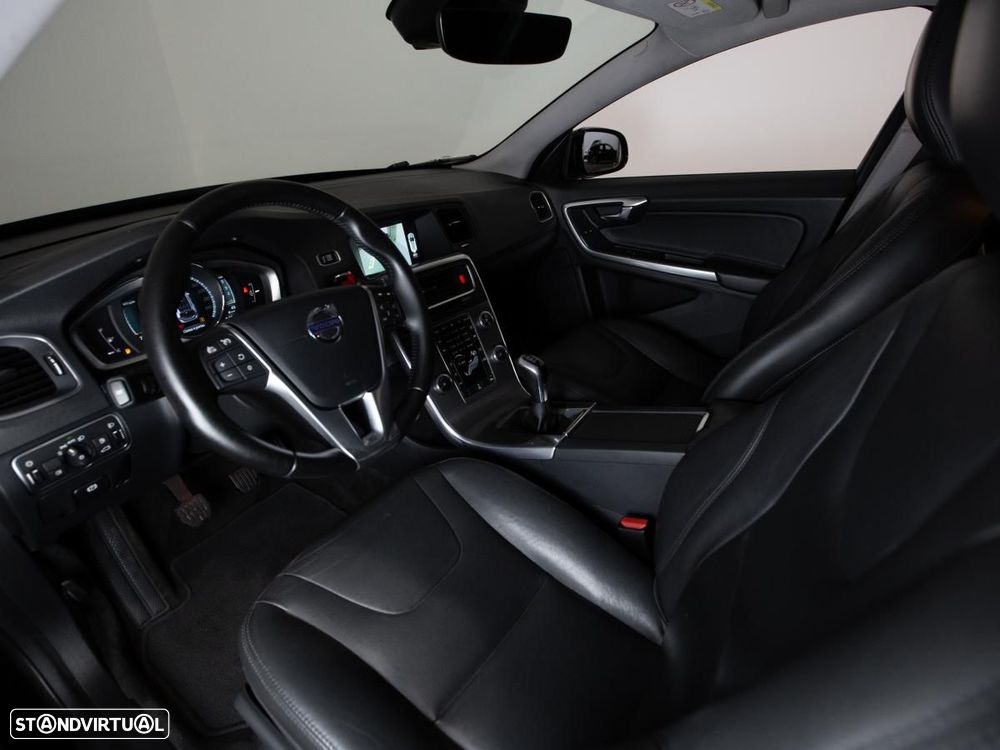 Volvo V60 Cross Country - 7