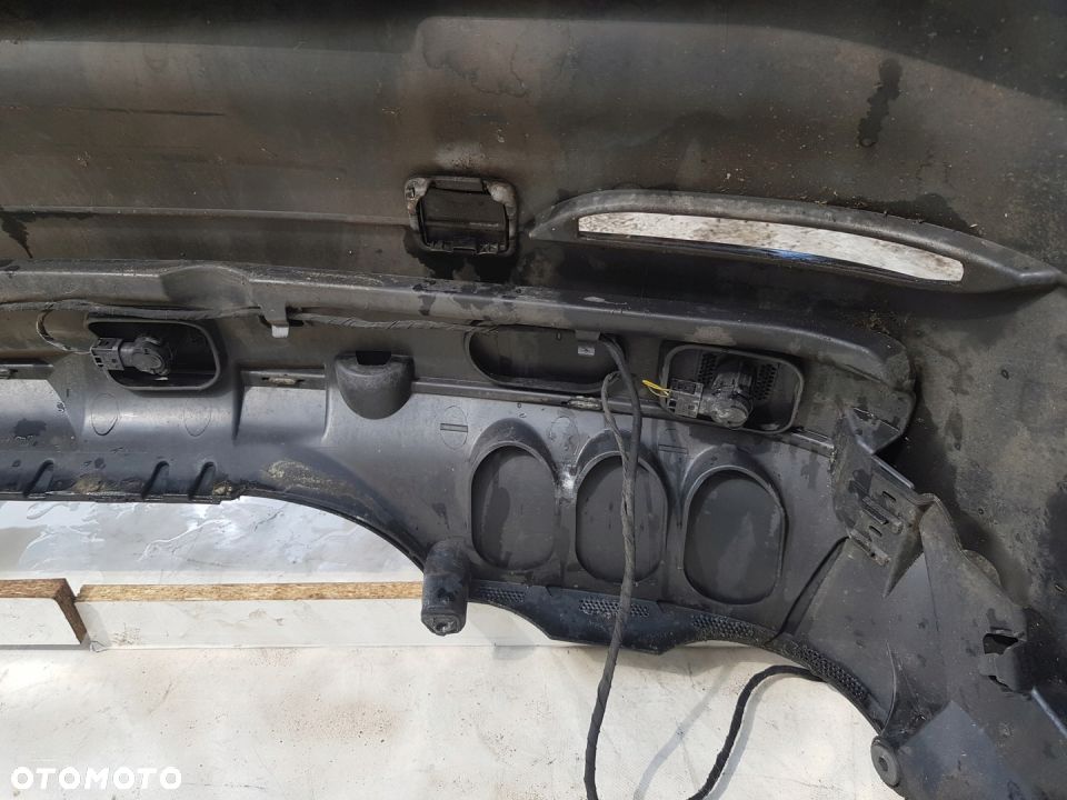 zderzak tył BMW E60 PDC schwarz II - 8