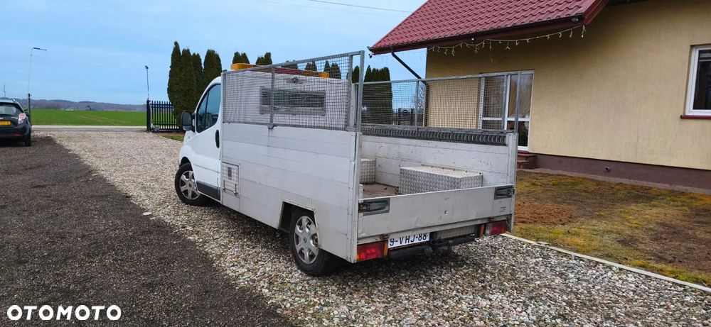 Renault Trafic - 13