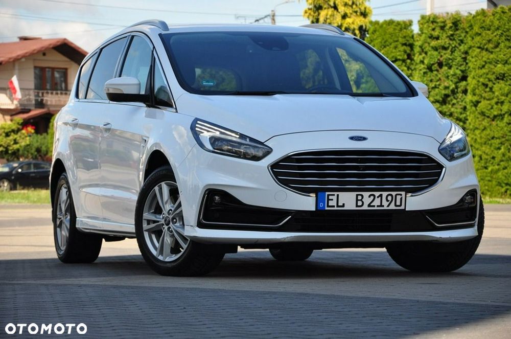 Ford S-Max - 11