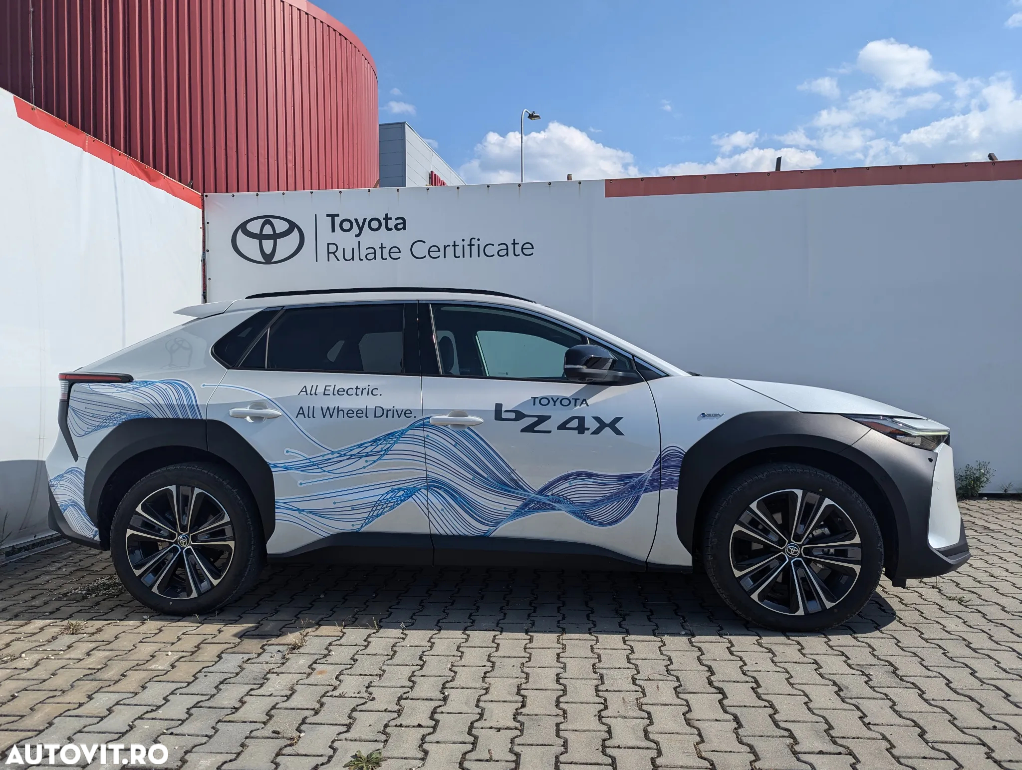 Toyota BZ4X 160 KW AWD (4x4) Luxury - 4