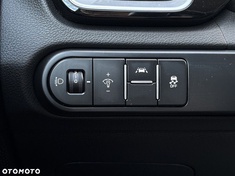 Kia XCeed 1.6 T-GDI L Business Line DCT - 19