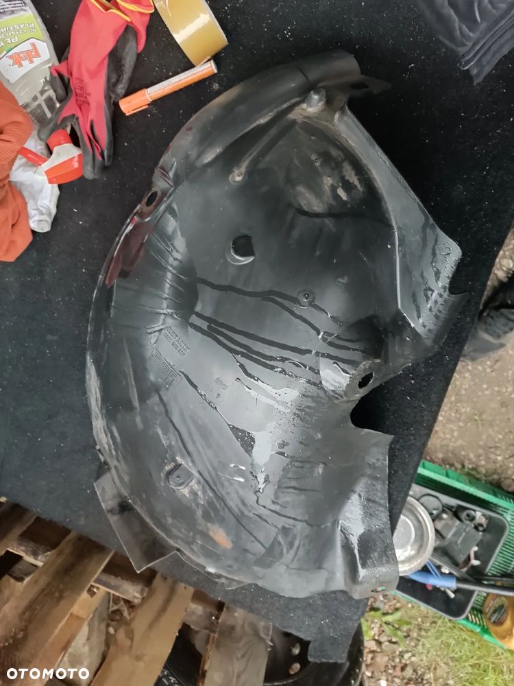 RENAULT CLIO III NADKOLE PRAWY PRZÓD 8200289937 - 1