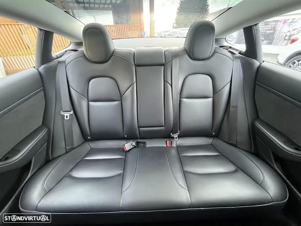 Tesla Model 3 Long Range Tração Traseira - 25