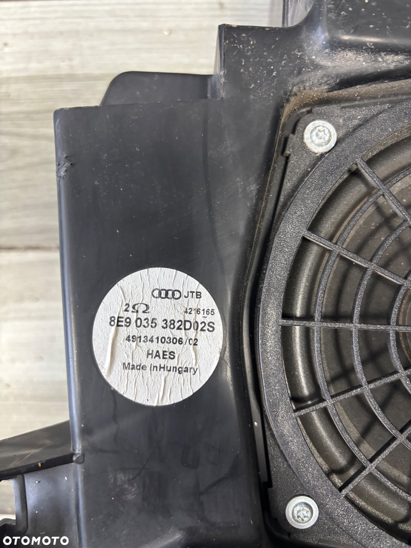 SUBWOOFER GŁOŚNIK WZMACNIACZ BOSE AUDI A4 B6 - 4