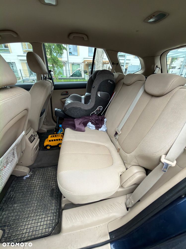 Kia Carens 2.0 CRDi Voyage 7os - 14