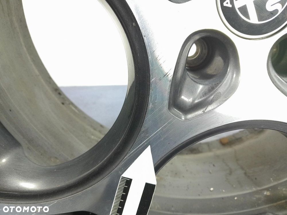 ALFA ROMEO TONALE FELGA ALUMINIOWA R19 5X110 8JX19 ET 37 50569176 - 4