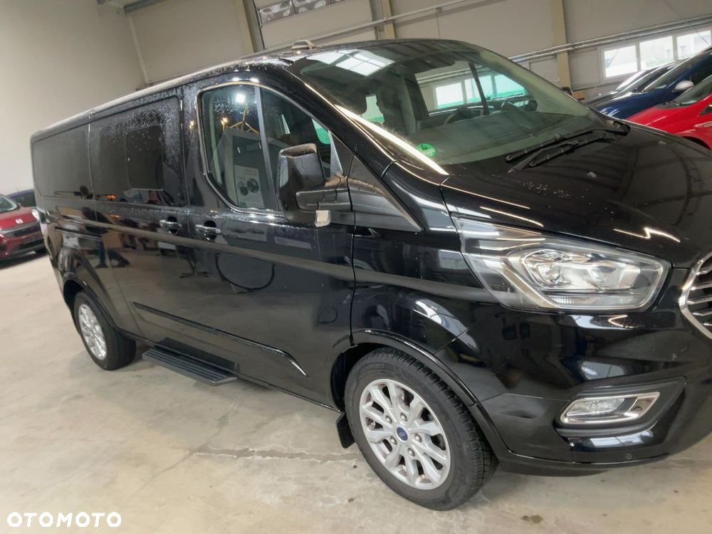Ford Tourneo Custom 2023 photo 2