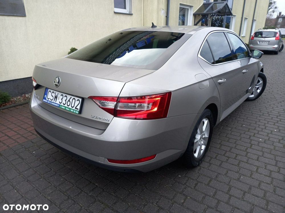Skoda Superb 1.6 TDI Style - 2