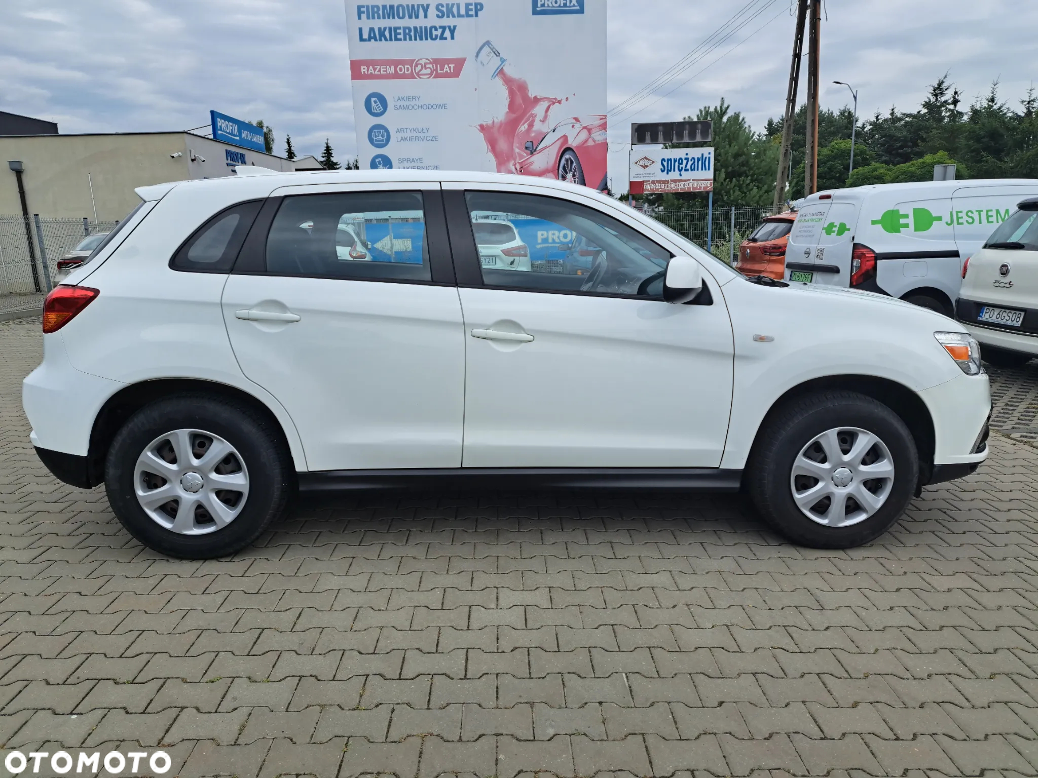 Mitsubishi ASX 1.6 Inform - 13