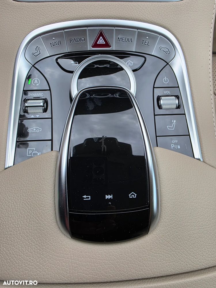 Mercedes-Benz S 560 4MATIC Long Aut. - 12