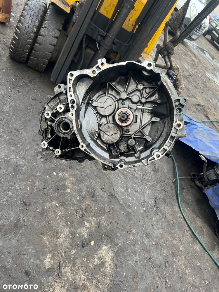 Skrzynia biegów Volvo V40 1,9 DCI  M56L2 Przebieg 89 tys km - 2