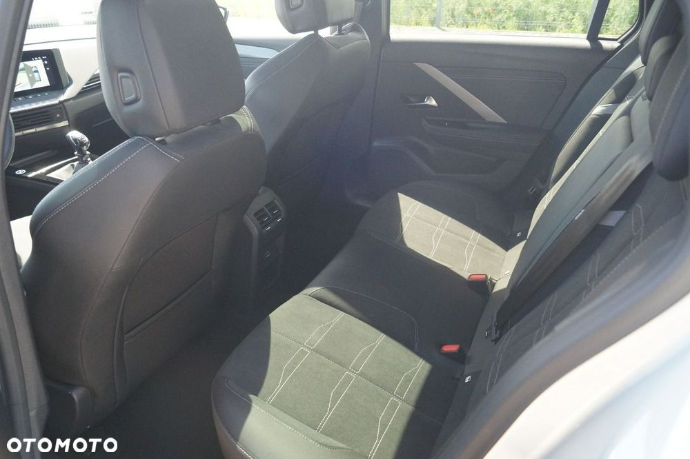 Opel Astra - 16