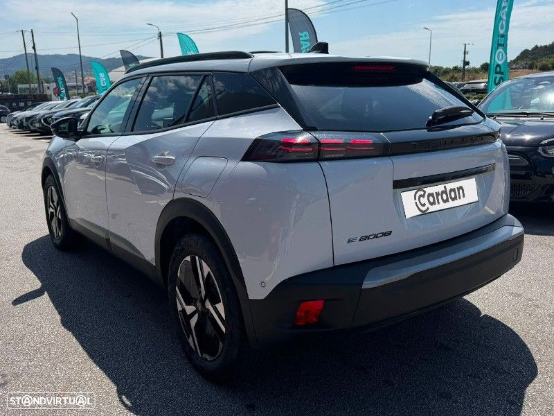 Peugeot e-2008 50 kWh Allure - 5