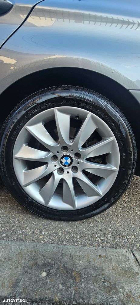 BMW Seria 5 525d xDrive AT - 26