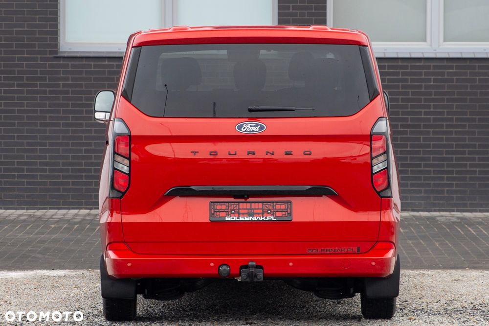 Ford Tourneo Custom - 7