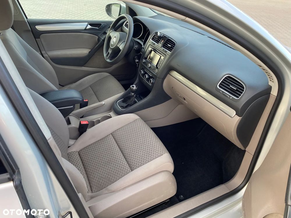 Volkswagen Golf - 9