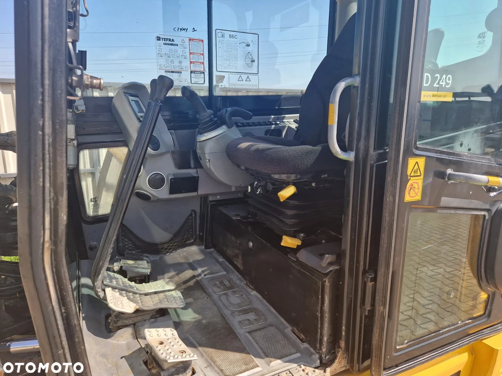 JCB JCB 86 C-1 * 2015r. * +3 łyżki w zestawie - 24