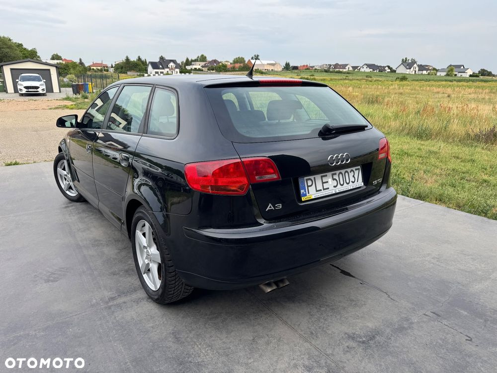 Audi A3 Sportback - 13