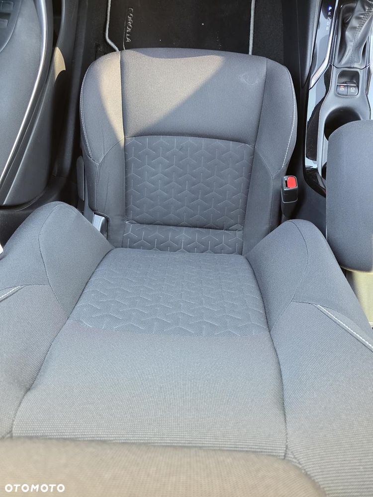 Toyota Corolla 1.8 Hybrid GPF Comfort - 16