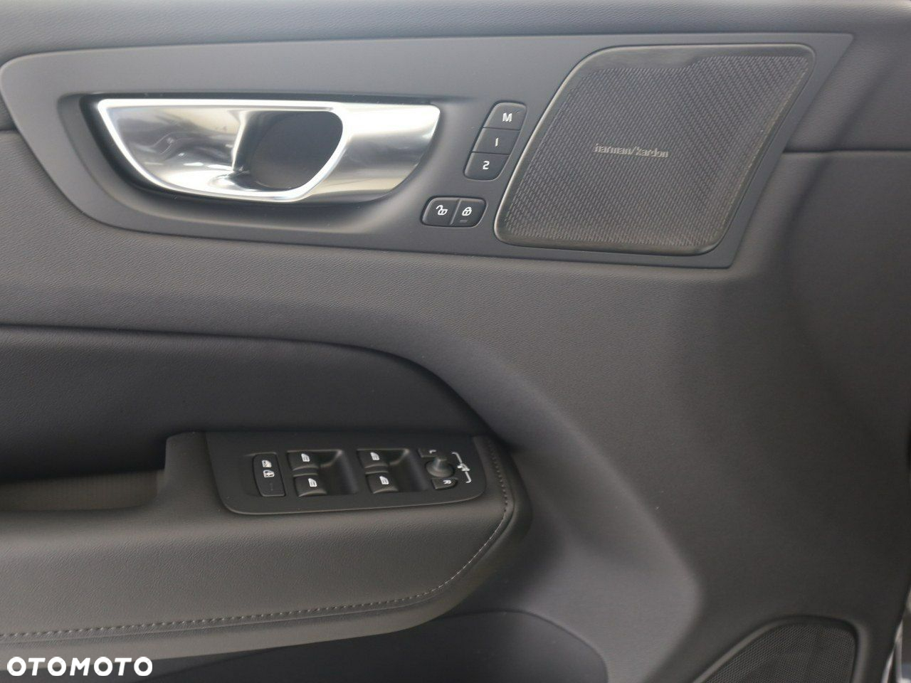 Volvo XC 60 B5 B AWD Core - 13
