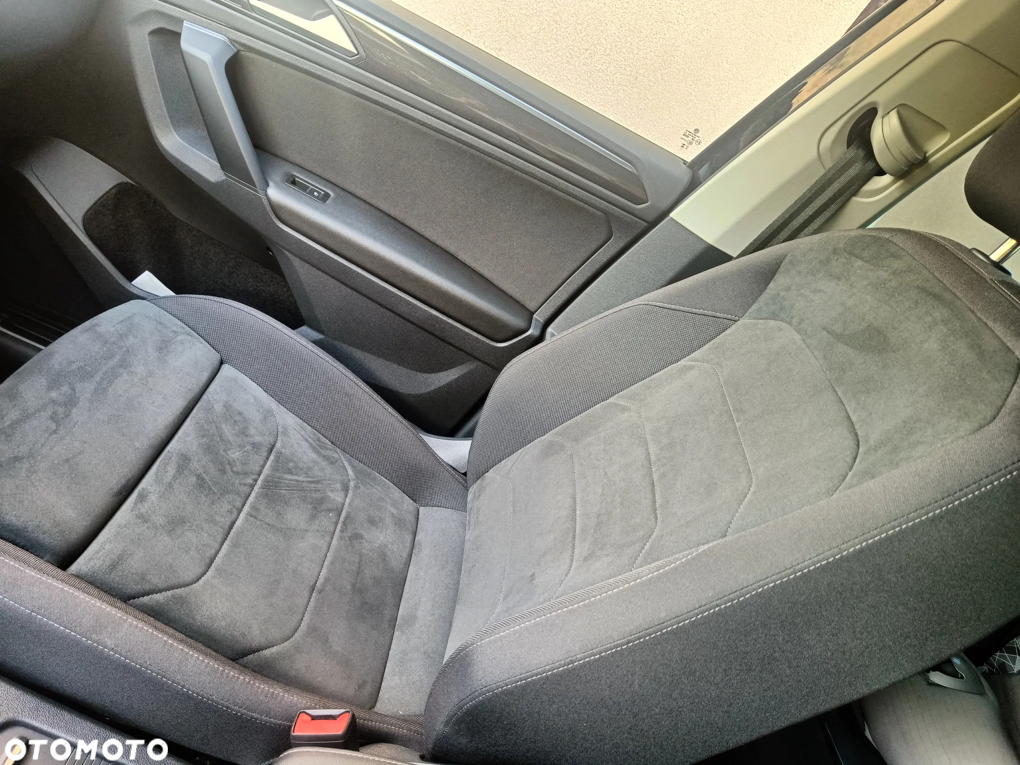 Volkswagen Tiguan 2.0 TDI SCR 4MOTION DSG Elegance - 16