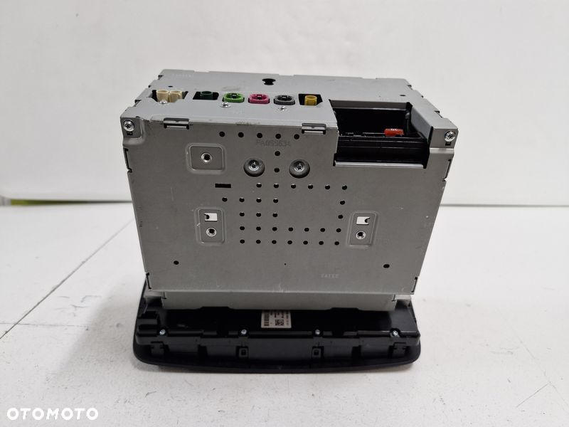 MERCEDES BENZ A-KLASA W176 RADIO CD FABRYCZNE A2469000112 A2469051201 - 9