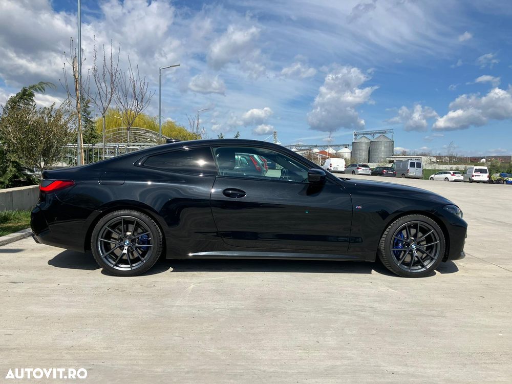 BMW M4 M440i xDrive - 4