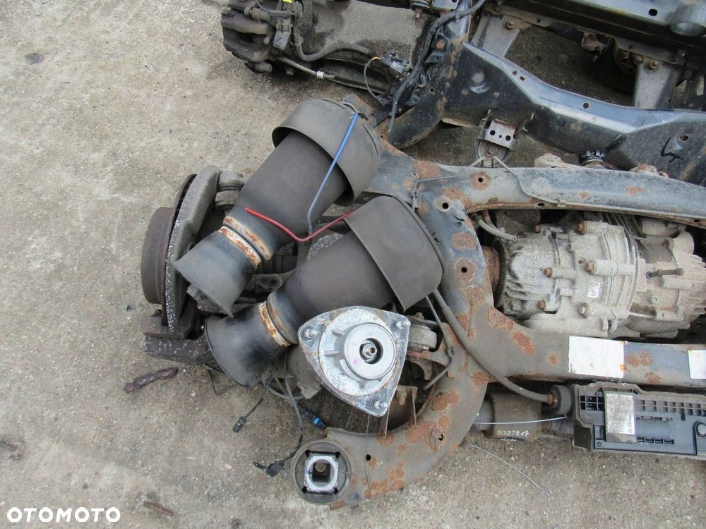 BMW X5 F15 2017 oś tył zawieszenie - 2