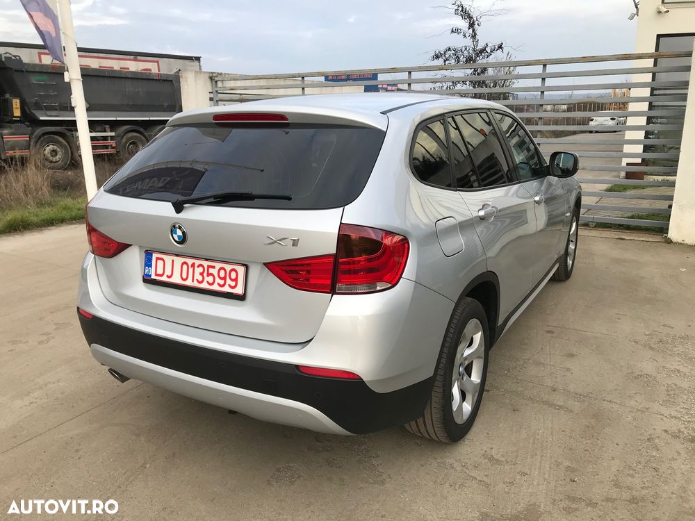 BMW X1 sDrive18d Sport Line - 3
