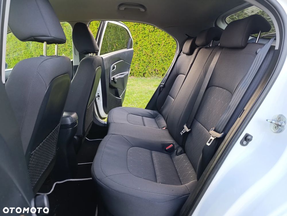Kia Rio 1.2 XL - 9
