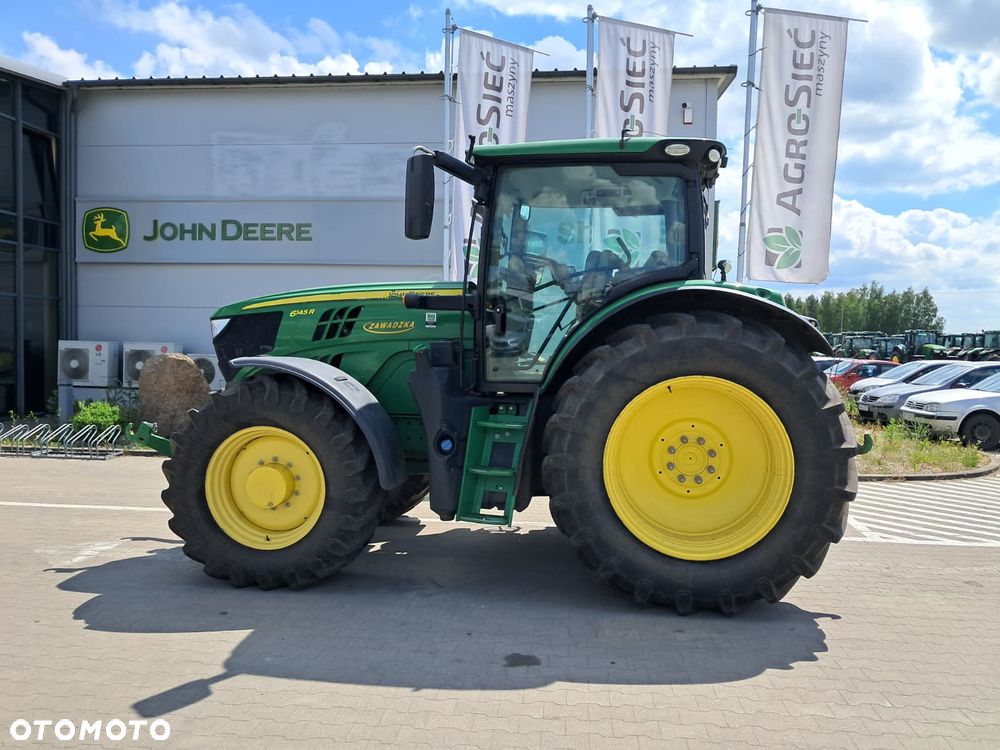 John Deere 6145R - 1