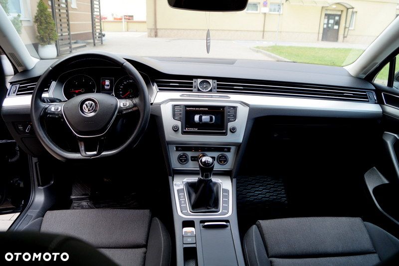 Volkswagen Passat 2.0 TDI BMT Comfortline - 18