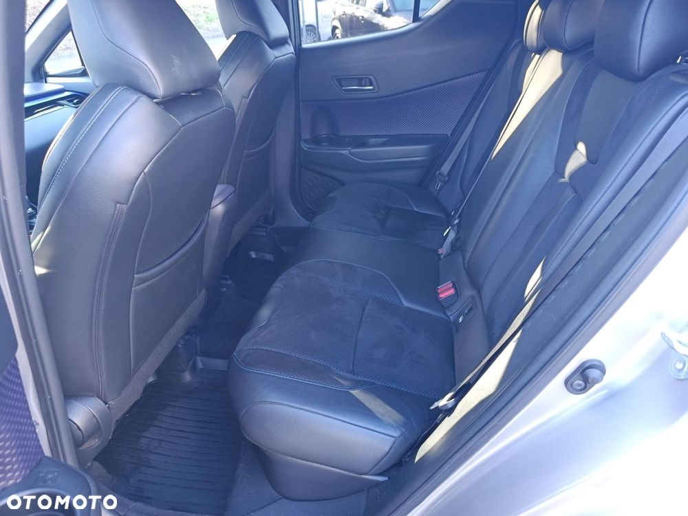 Toyota C-HR 1.8 Hybrid Dynamic - 26