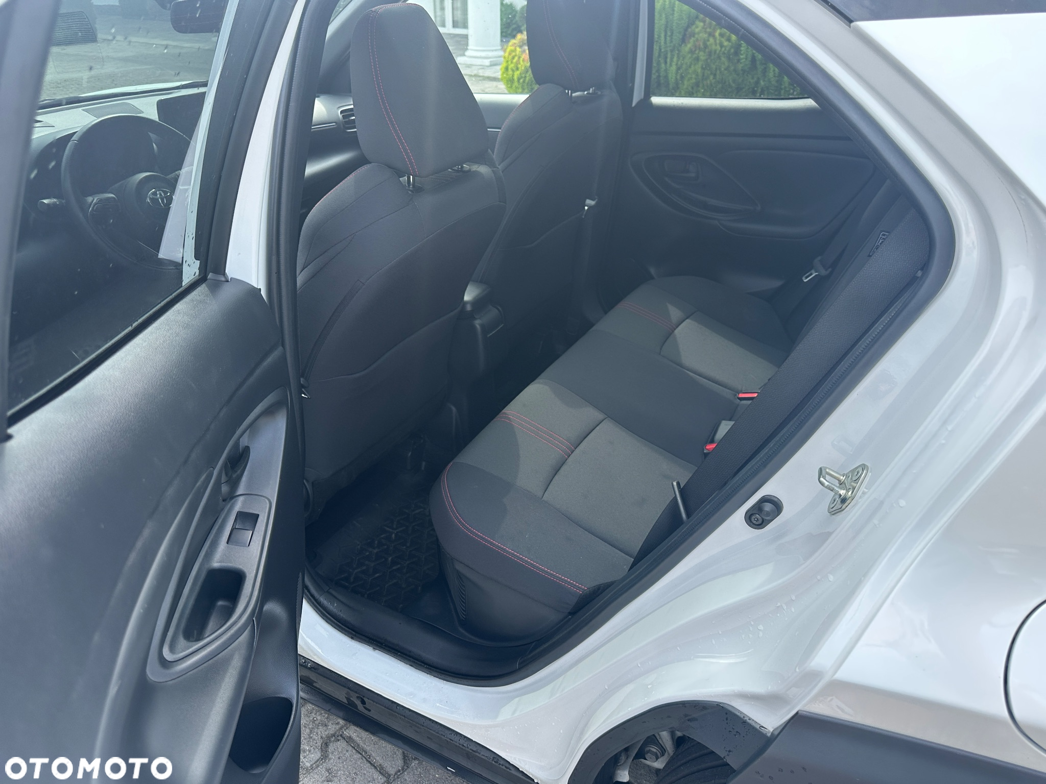 Toyota Yaris Cross Hybrid 130 1.5 VVT-i GR Sport - 10