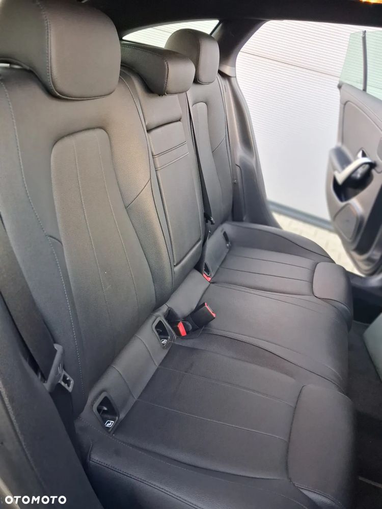 Mercedes-Benz CLA 180 7G-DCT Edition Progressive Line - 34