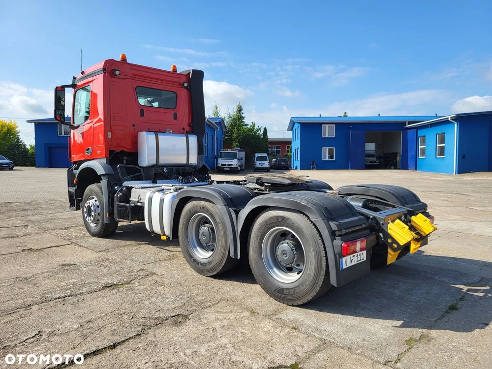 Mercedes-Benz Arocs 2645 6x4 budowlany DMC 66 ton z Niemiec - 3