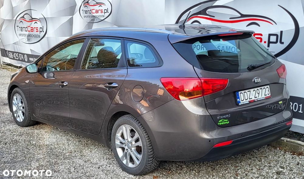 Kia Ceed 1.6 CRDi 128 Vision - 14