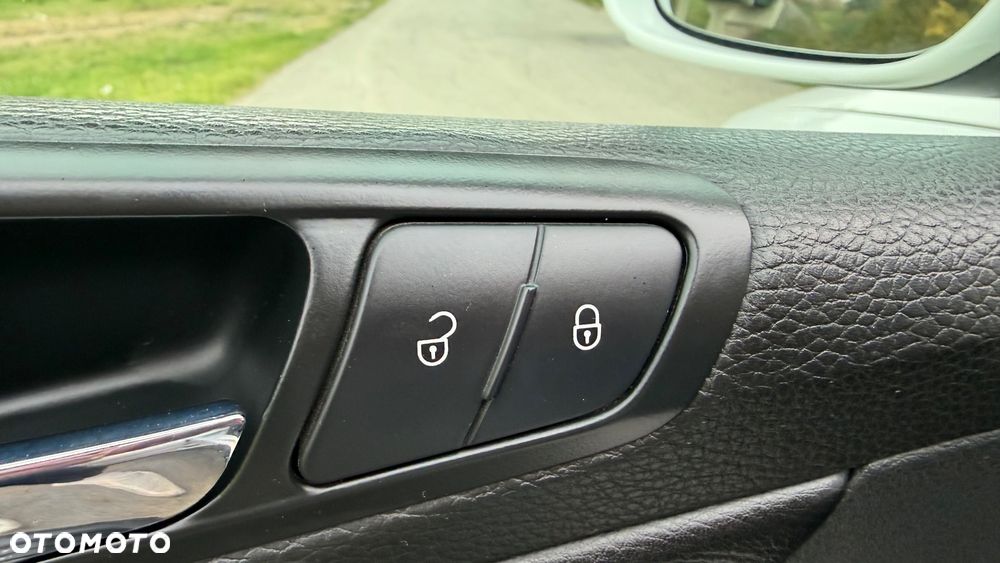 Volkswagen Passat - 22