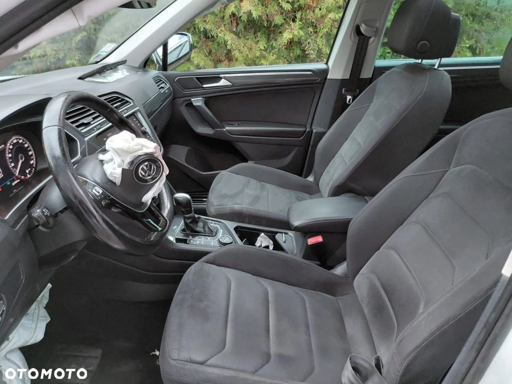 Volkswagen Tiguan - 24