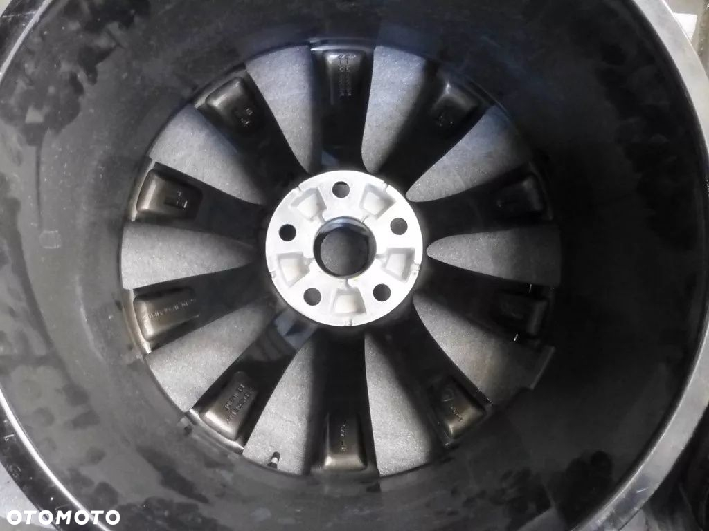 FELGA TESLA S 1017337-00-A 9X21ET40 - 8