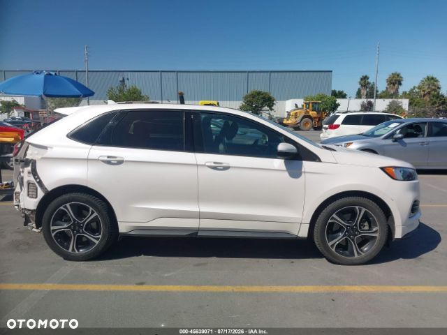 Ford Edge - 11