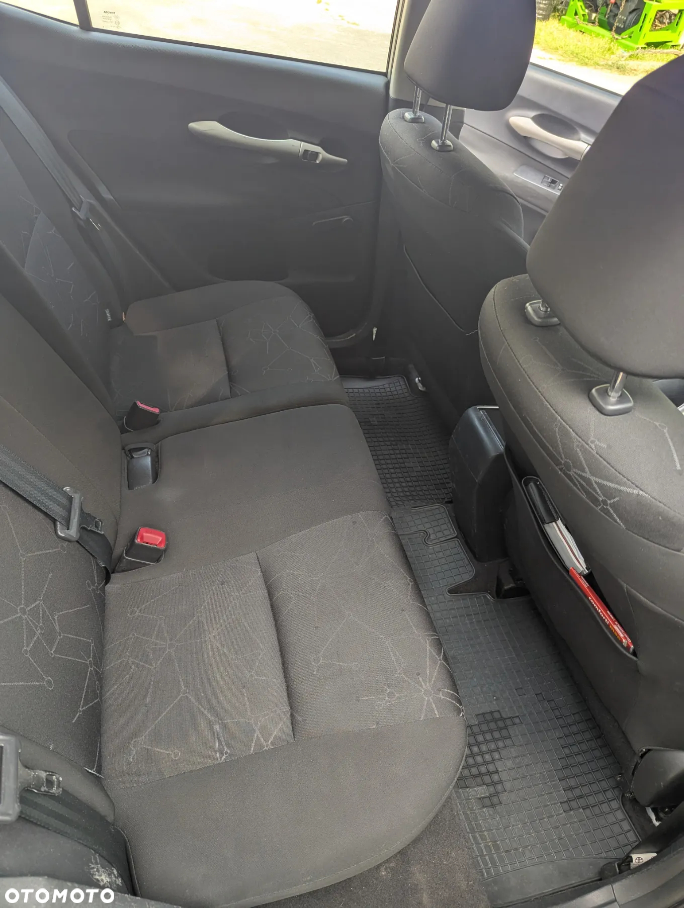 Toyota Auris 1.4 D-4D Terra - 13