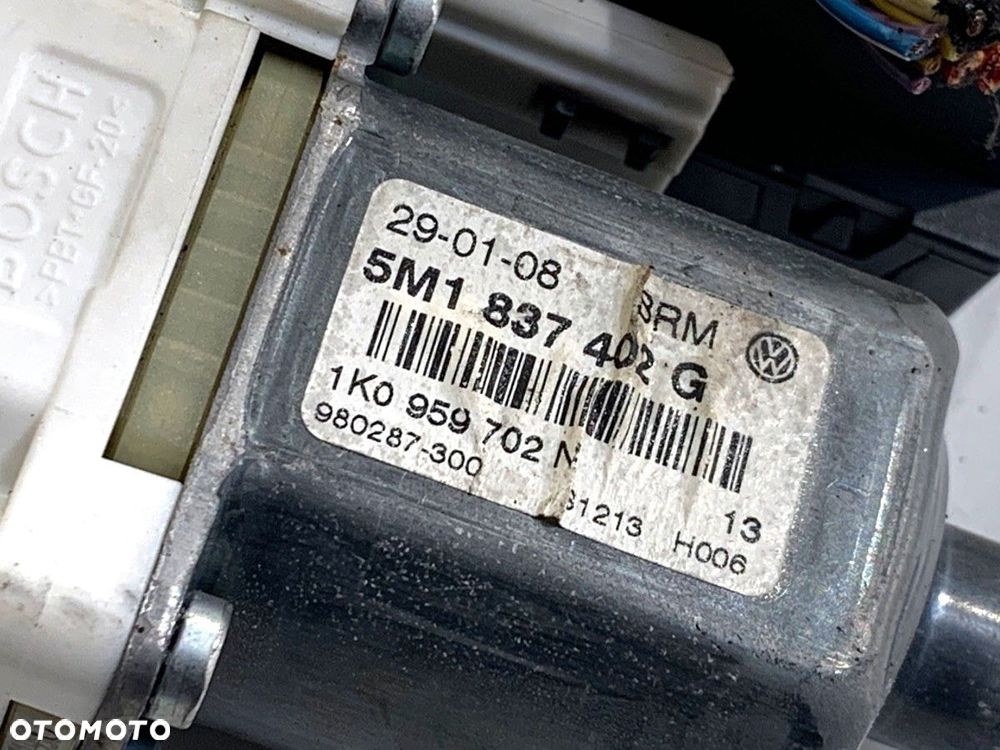 PODNOŚNIK SZYBY PRAWY PRZÓD  VW GOLF PLUS V (5M1, 521) 2004 - 2013 1.9 TDI 77 kW [105 KM] olej - 4